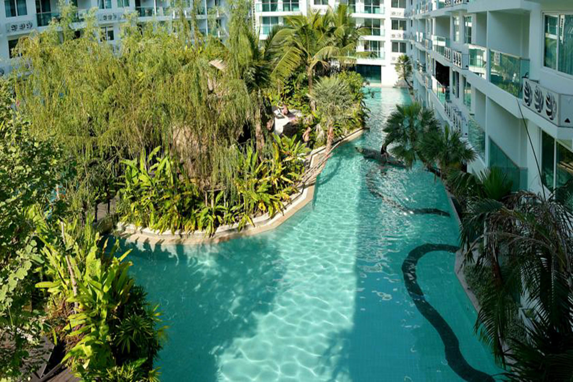 Amazon Pattaya Jomtien Apartments Exterior photo