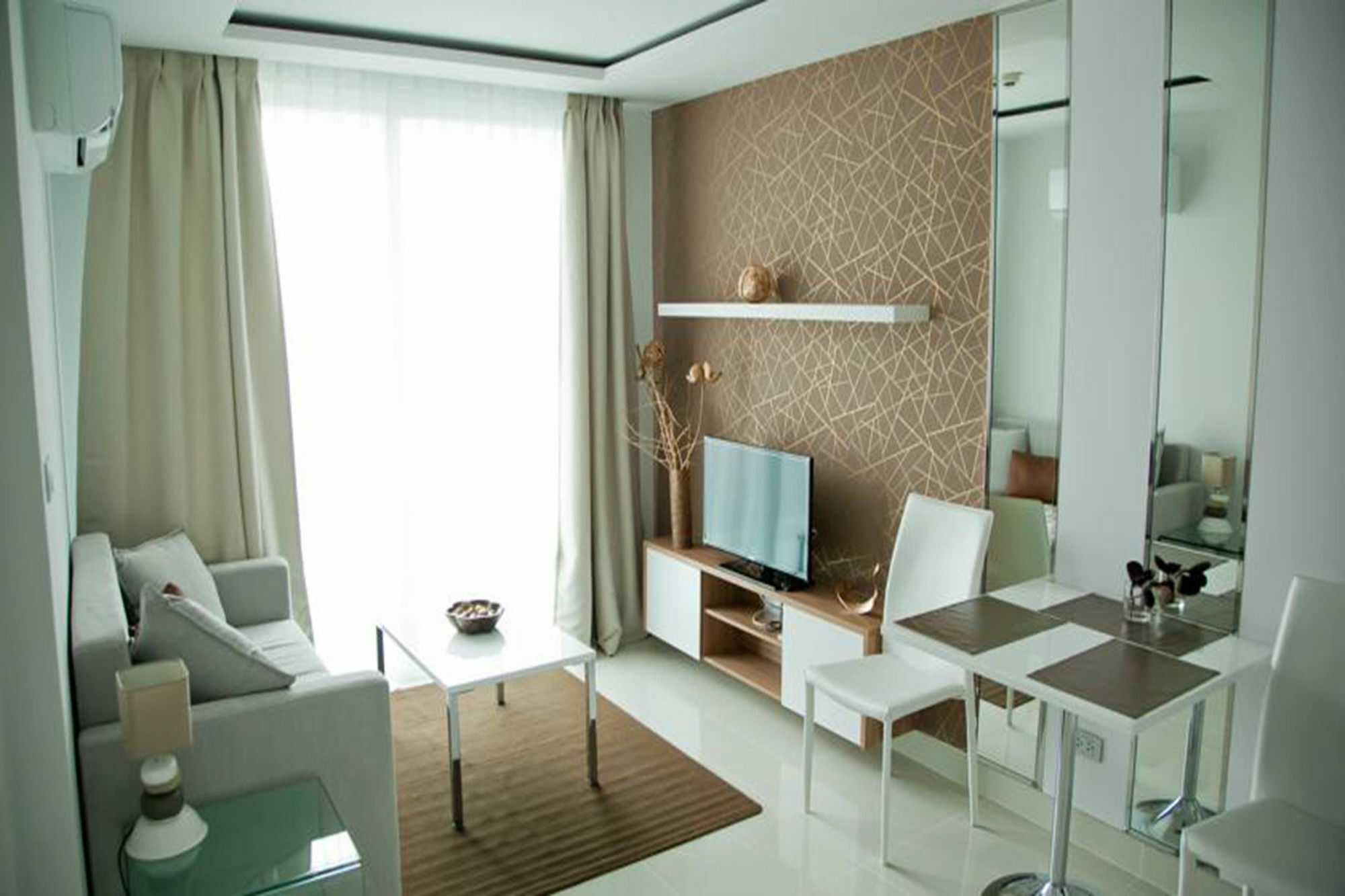 Amazon Pattaya Jomtien Apartments Exterior photo